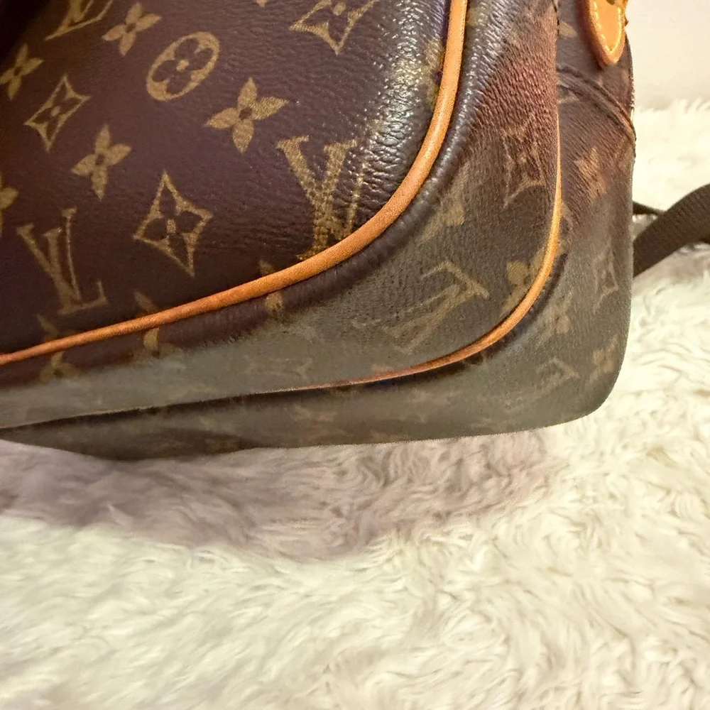Louis Vuitton Brown Monogram reporter bag with COA - Picture 11 of 16